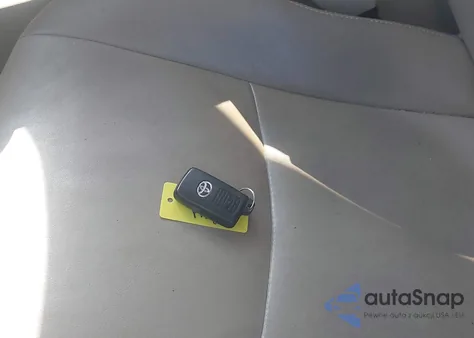 2012 Toyota Prius Four z USA, uszkodzony, nr VIN JTDKN3DU3C5442450